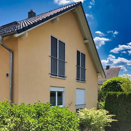 2 Zimmer Apartment, 70 Qm, Max 4 Pers, Private Terasse, 2 Parkplaetze, Internet 250 Mbit Gärtringen Exterior foto