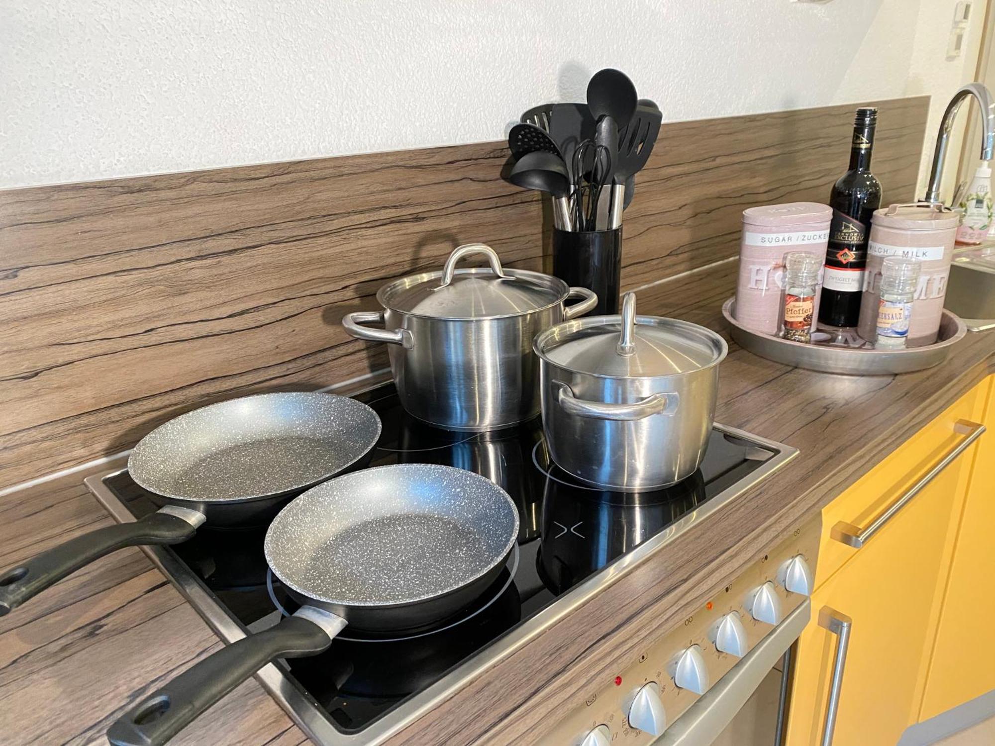 2 Zimmer Apartment, 70 Qm, Max 4 Pers, Private Terasse, 2 Parkplaetze, Internet 250 Mbit Gärtringen Exterior foto